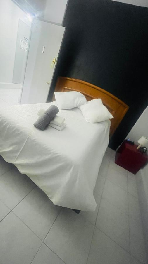 Hostal Letys Place Emilio Mexico City Exteriör bild